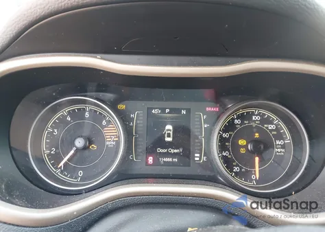 2017 Jeep Cherokee Sport Fwd z USA, uszkodzony, nr VIN 1C4PJLAB0HW661596